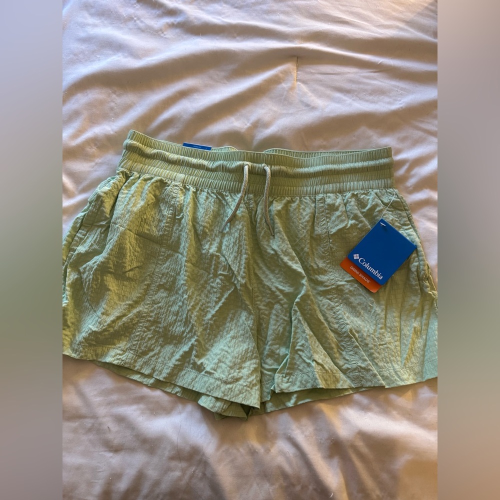 NWT Columbia Omni-Shade Women’s Shorts - Lime Green - SPF 50